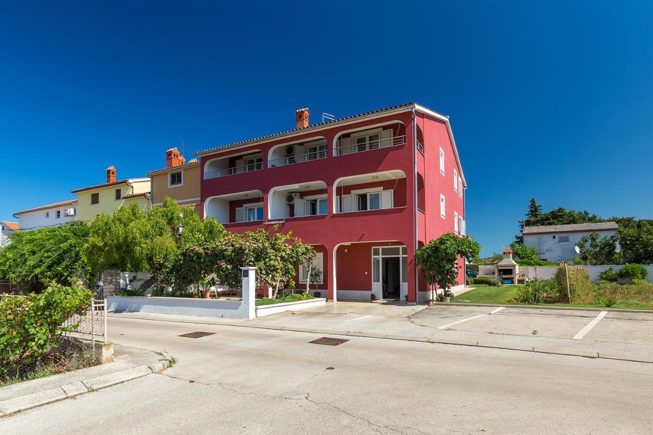 Apartments Boris 771 Fažana Exterior foto