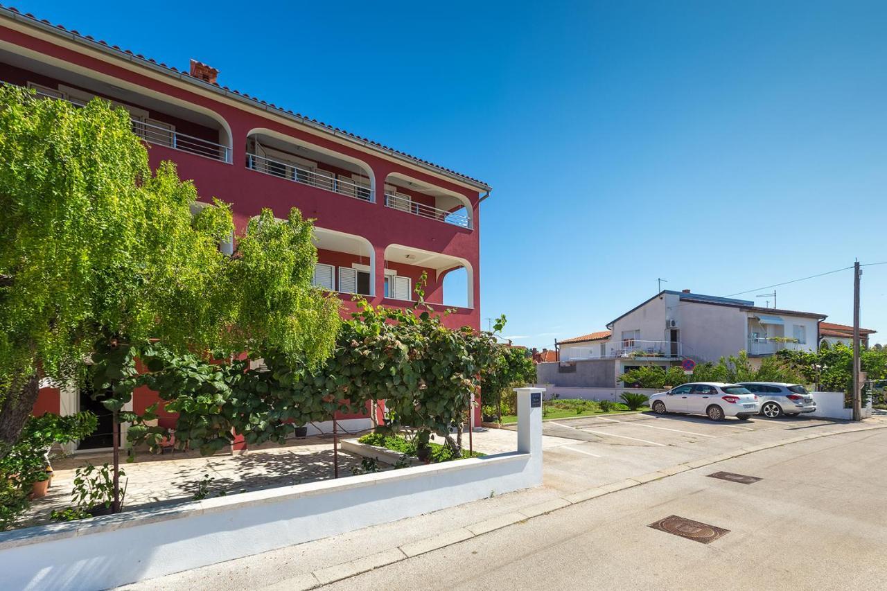 Apartments Boris 771 Fažana Exterior foto
